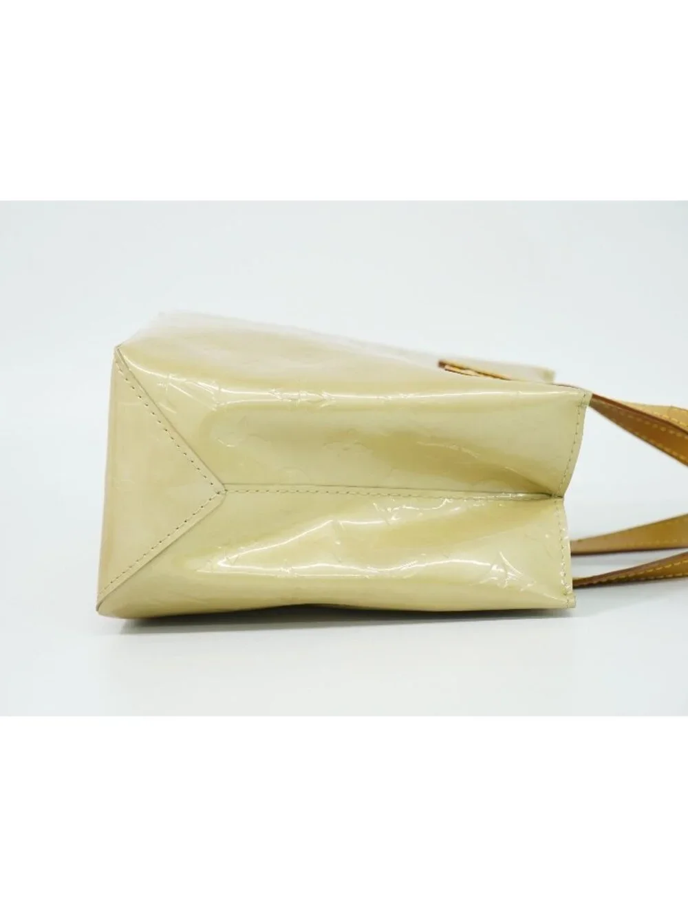 Louis Vuitton LV Reade PM Vernis Leather Tote Beige